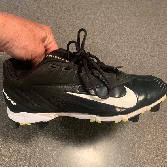 NIKE Vapor Football Cleats Size 8.5. - Picture 1 of 11